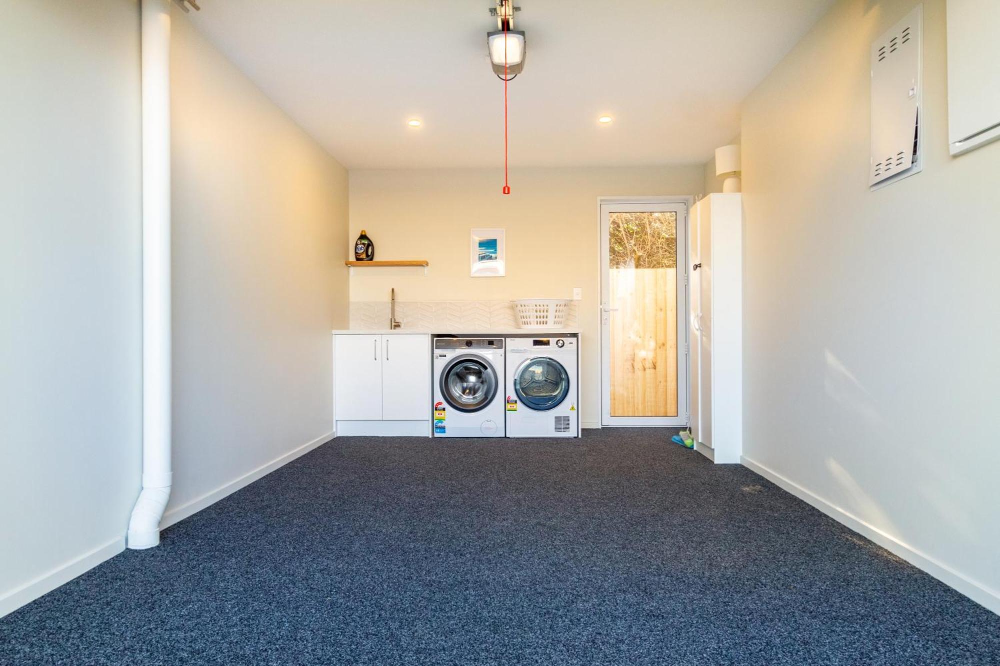 Luxury Beachside Living Elegant 3-Bedroom Haven Christchurch Exteriör bild