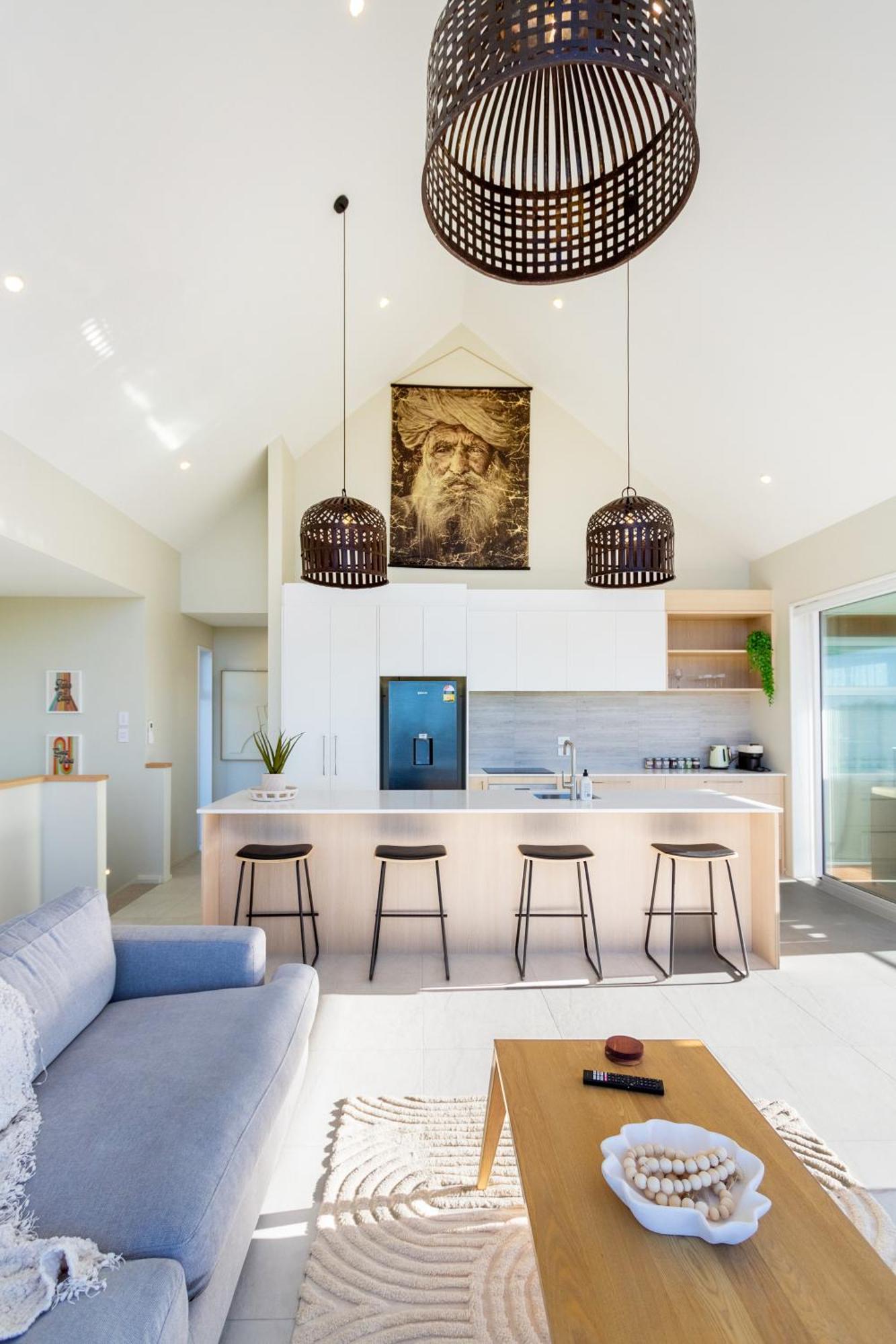 Luxury Beachside Living Elegant 3-Bedroom Haven Christchurch Exteriör bild